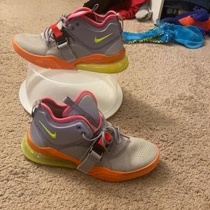 Nike Air Force 270. Brand new only worn once!